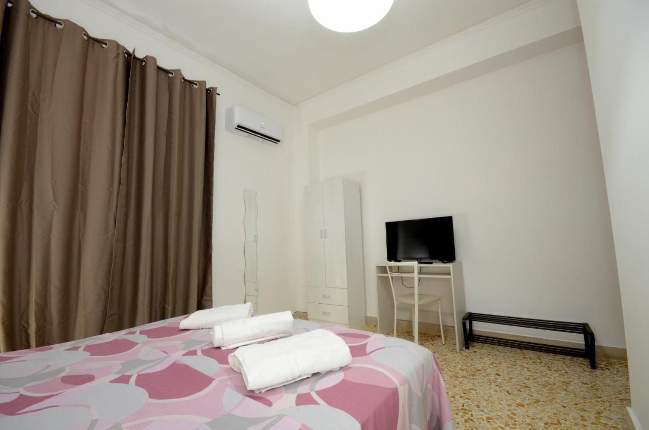 La Casa Del Moro - Al Politeama Bed & Breakfast Palermo Bagian luar foto