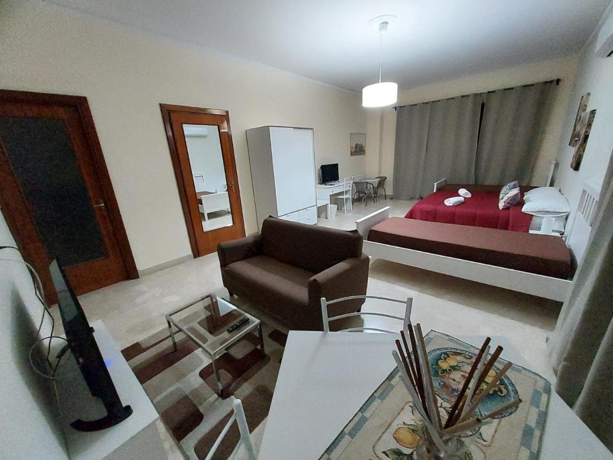 La Casa Del Moro - Al Politeama Bed & Breakfast Palermo Bagian luar foto